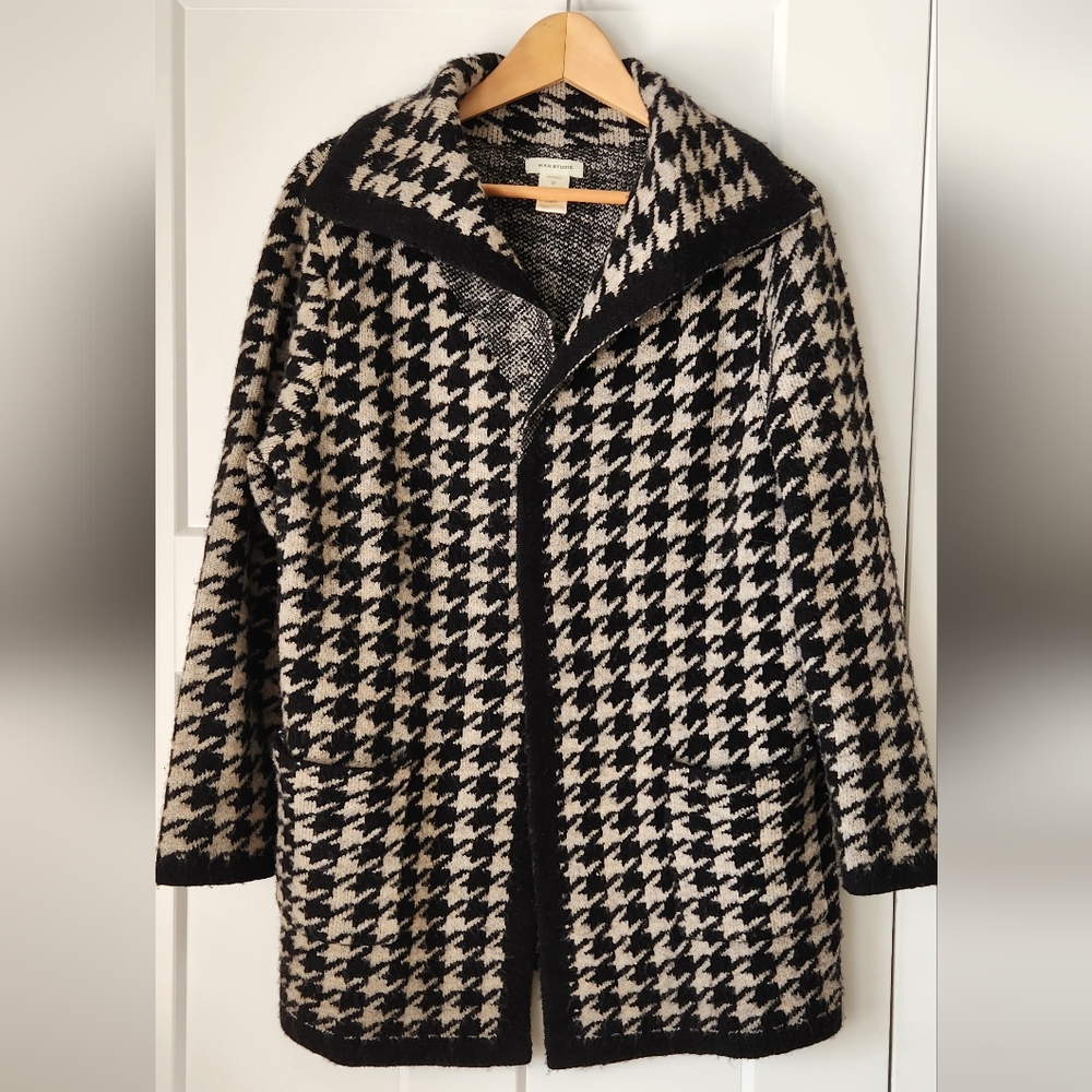 Max Studio Patterned Mid Length Cardigan in Medium